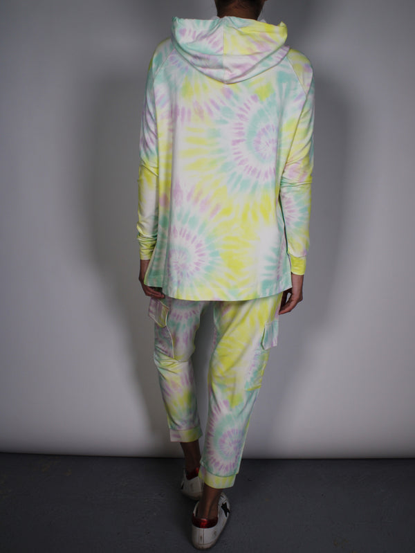 Set Tie Dye