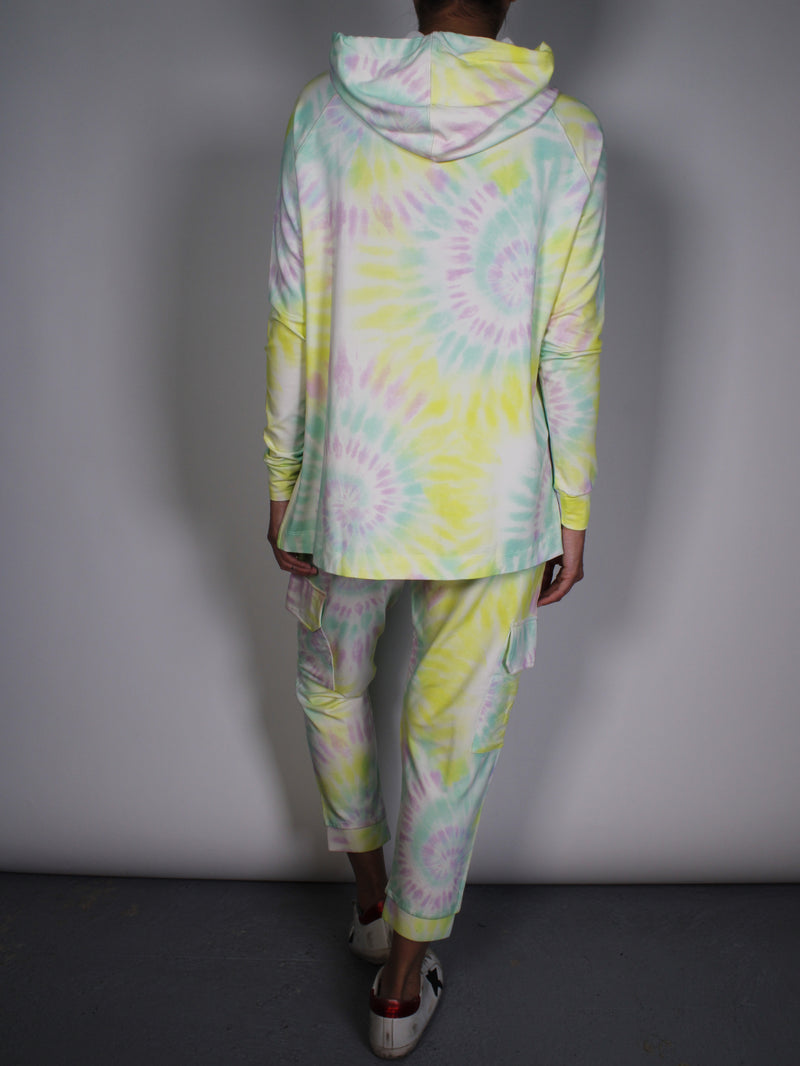Set Tie Dye