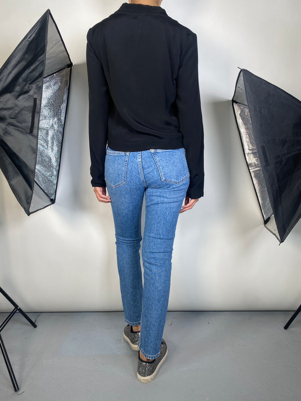 Blusa Negra Cruzada