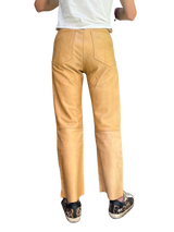 Pantalón Cuero Camel