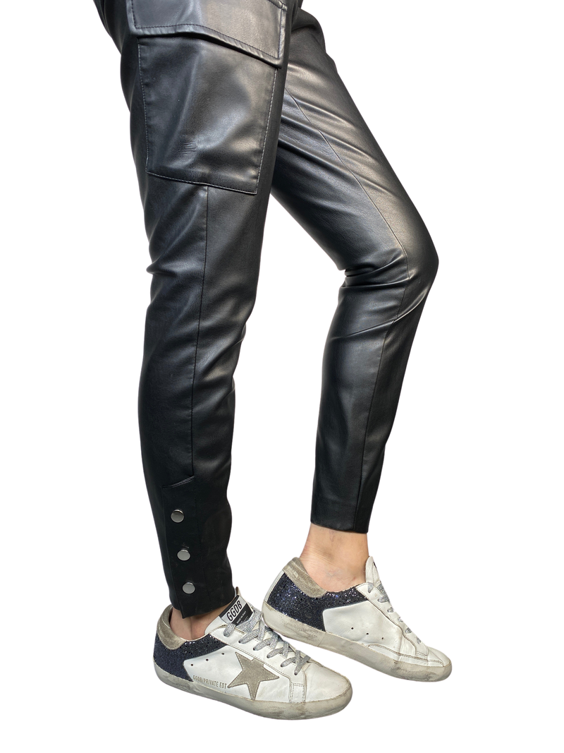Pantalón Cuero Vegano
