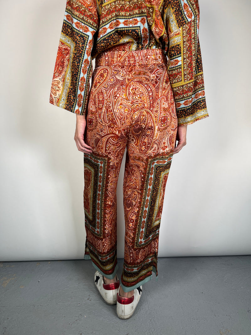 Set Paisley