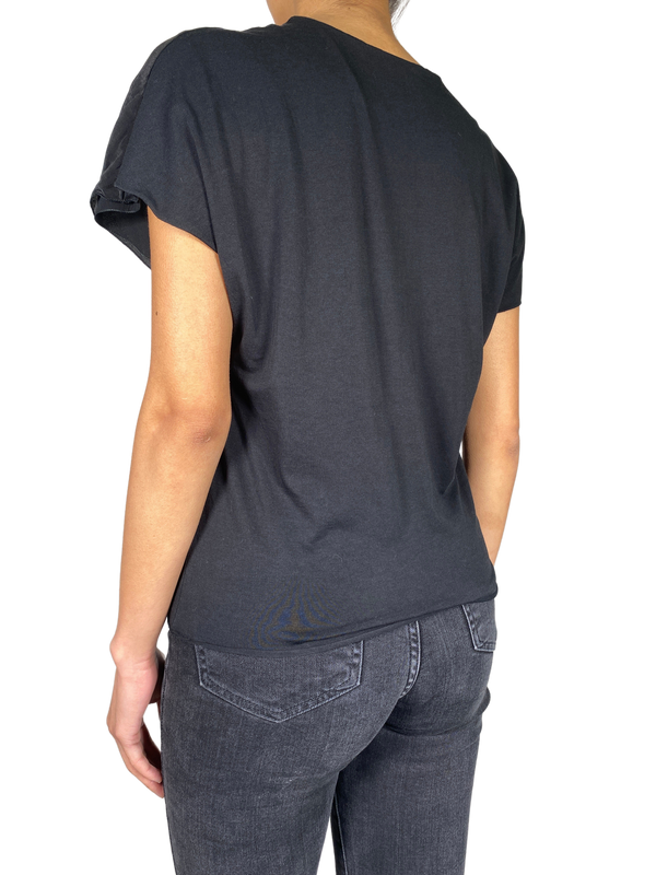Blusa Negra