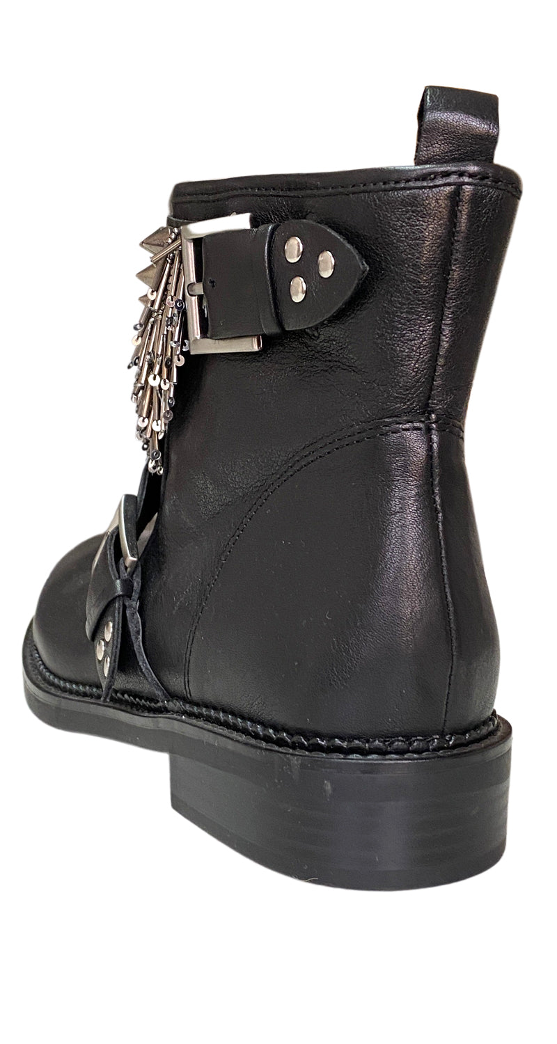 Botines Cuero Tachas