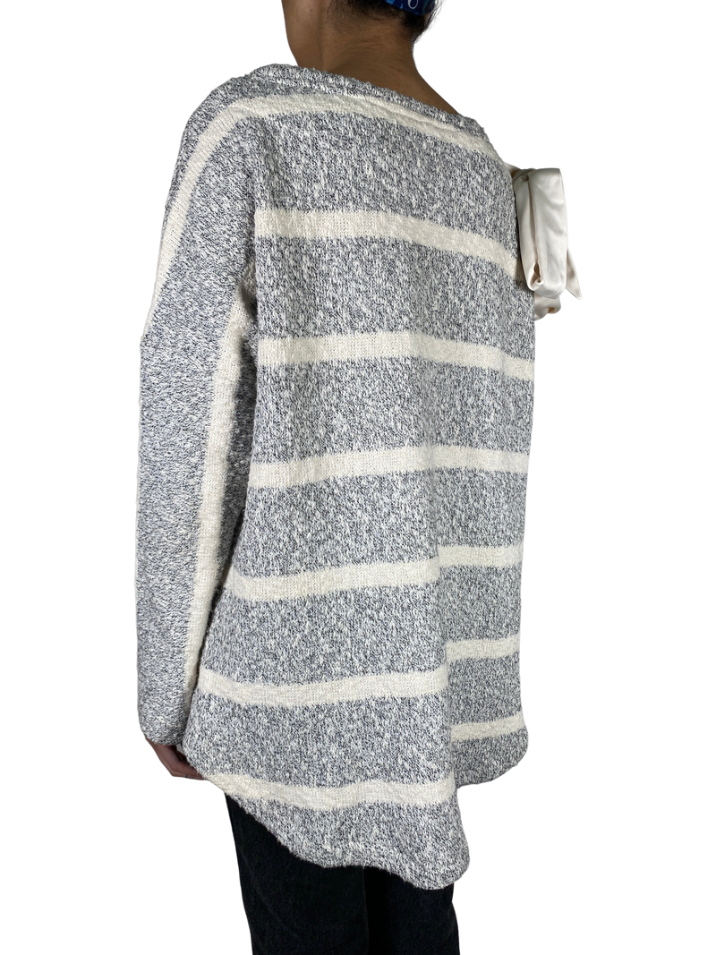 Sweater Gris a Rayas