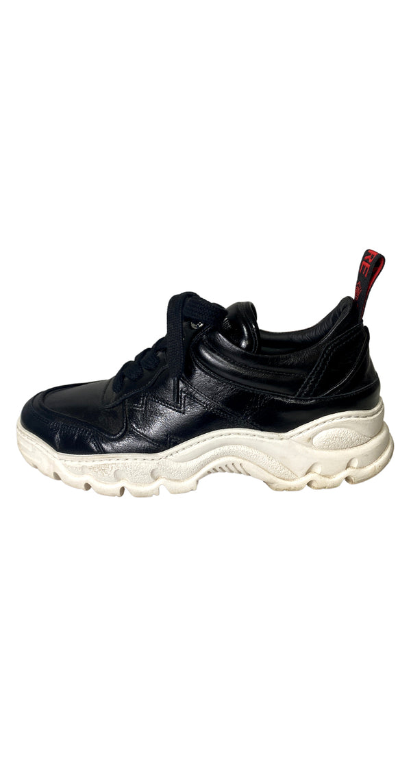 Zapatillas Negras