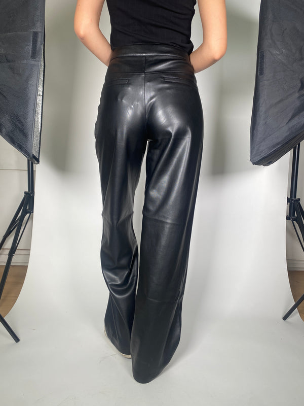 Pantalón Arecto Cuero Vegano