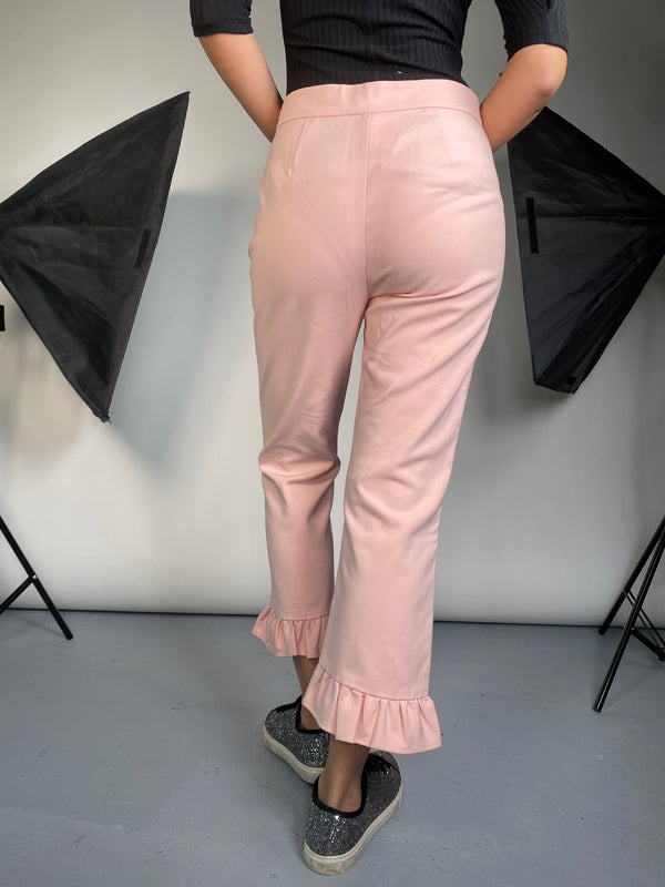 Pantalón Ruedos Con Vuelos