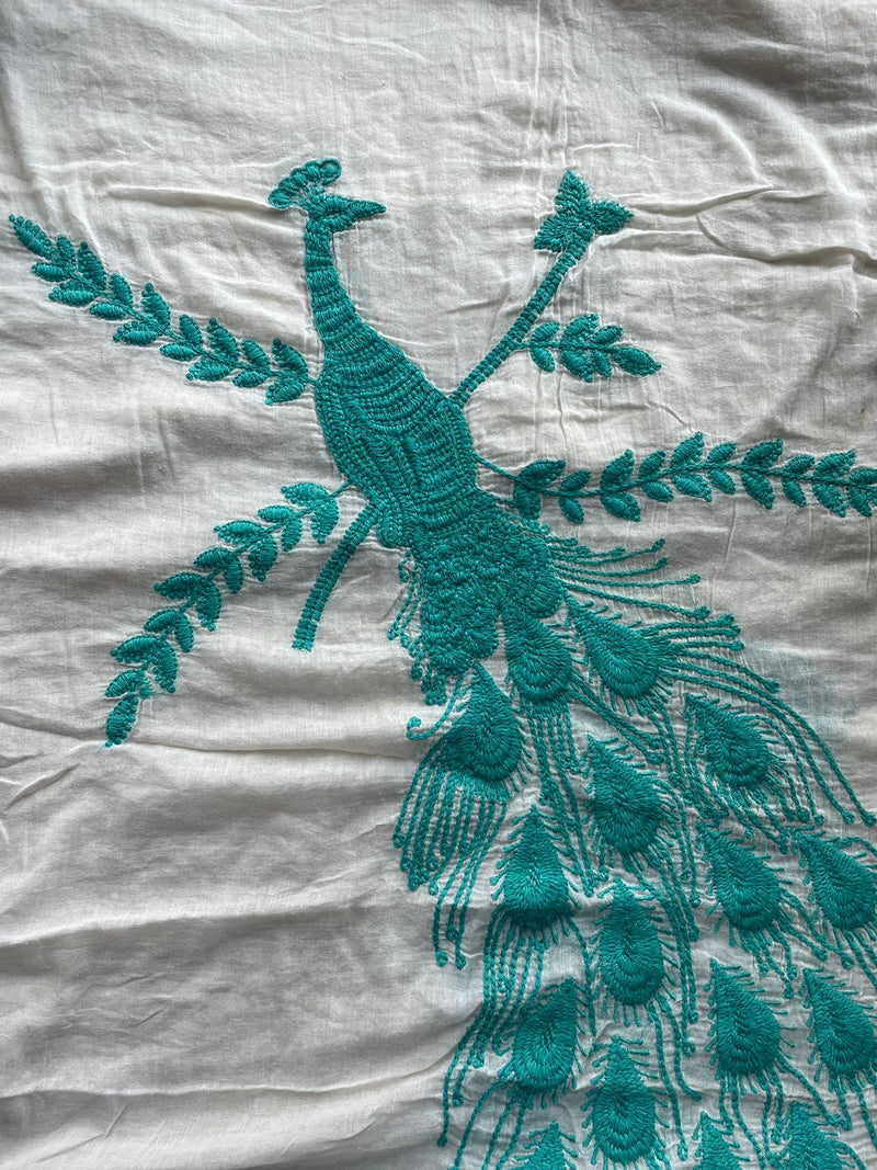 Pareo Peacock