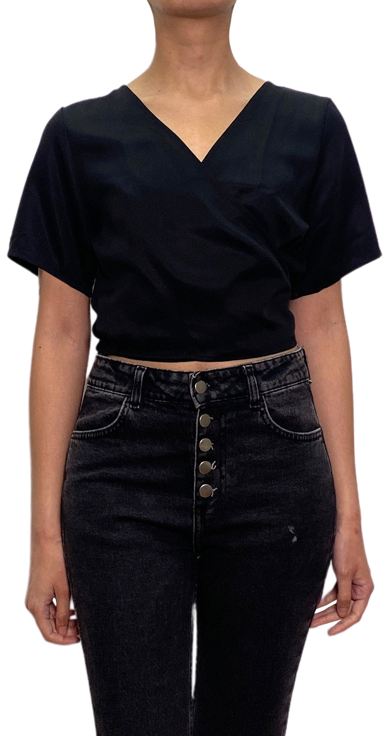 Blusa Cruzada Negra