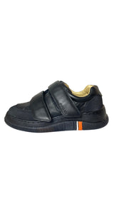 Zapatillas Negras Cuero