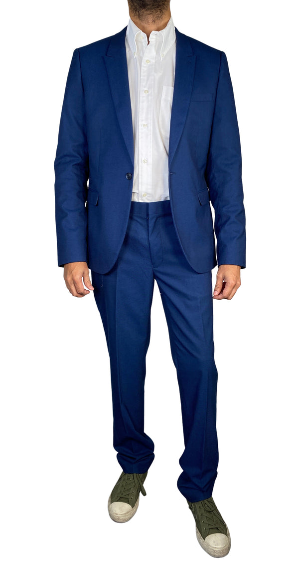 Traje Azul Marino