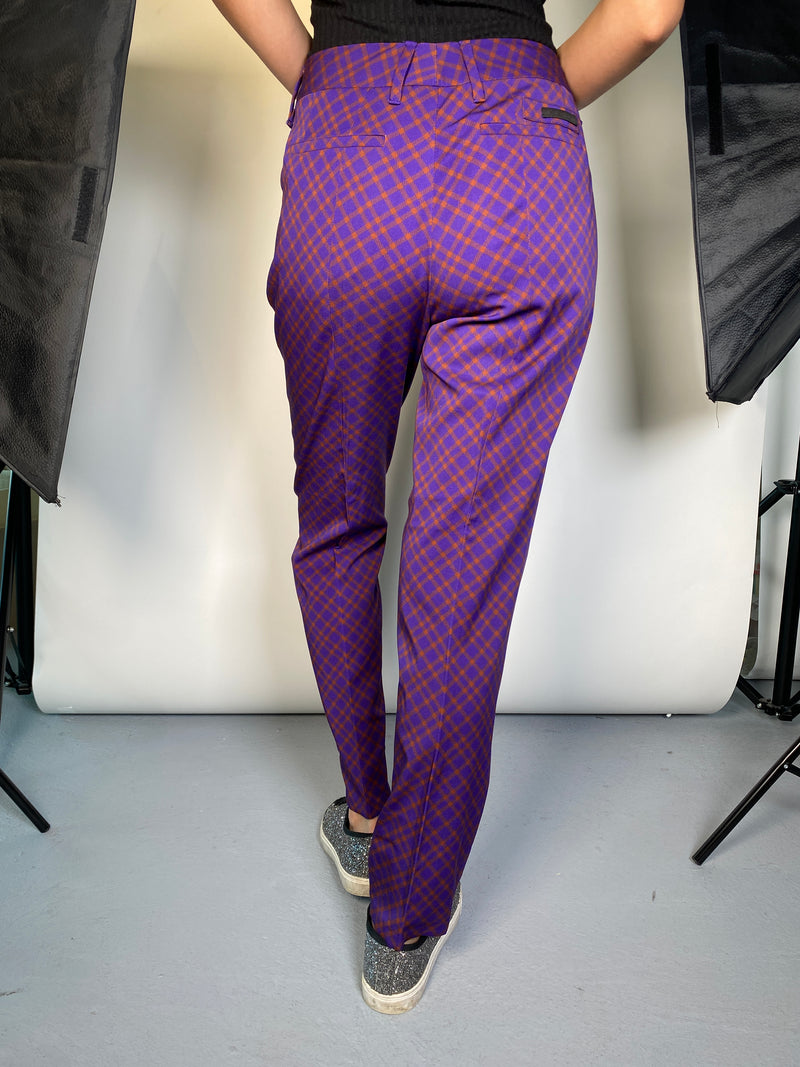 Pantalón Morado Estampada