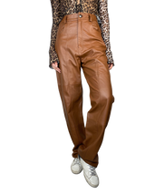 Pantalón Cuero