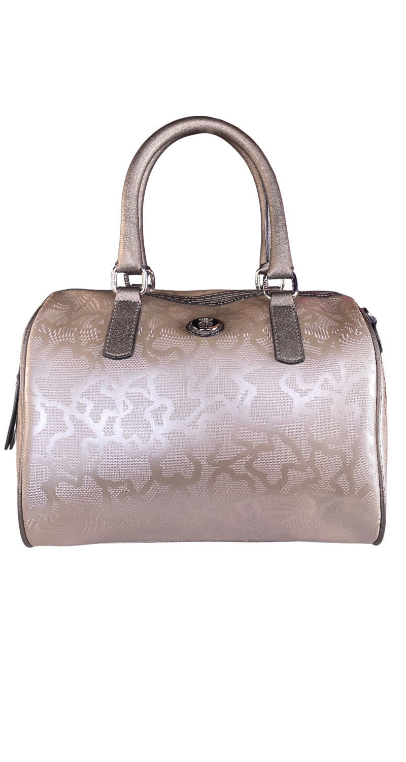 Cartera Monogram