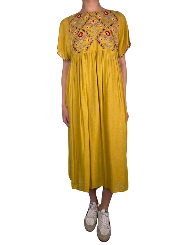Vestido Bordado