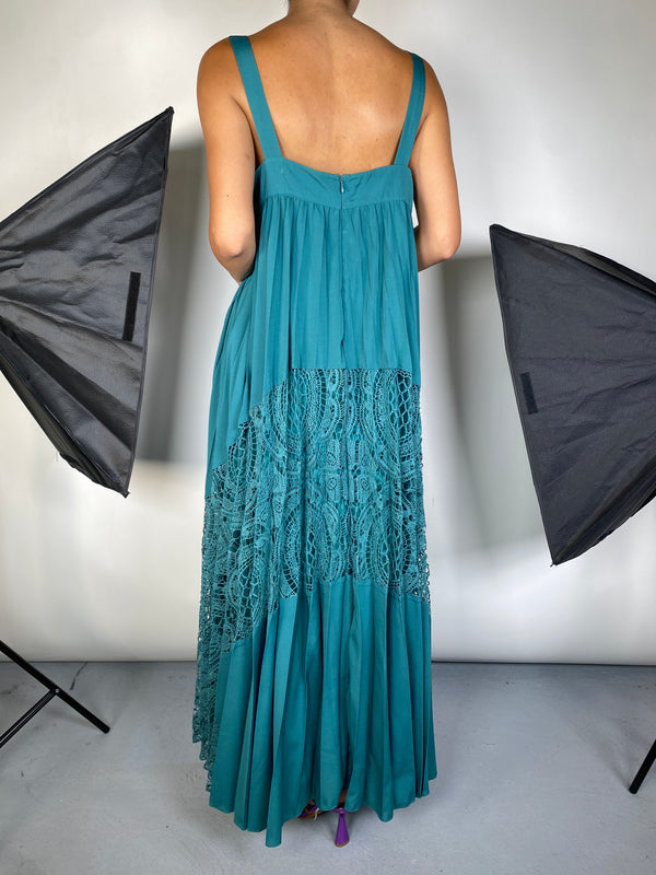 Vestido Con Destalles De Encaje