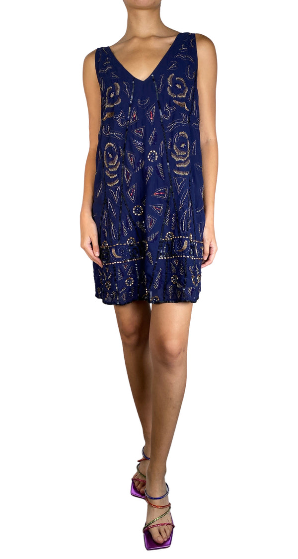 Vestido Azul Con Aplicaciones