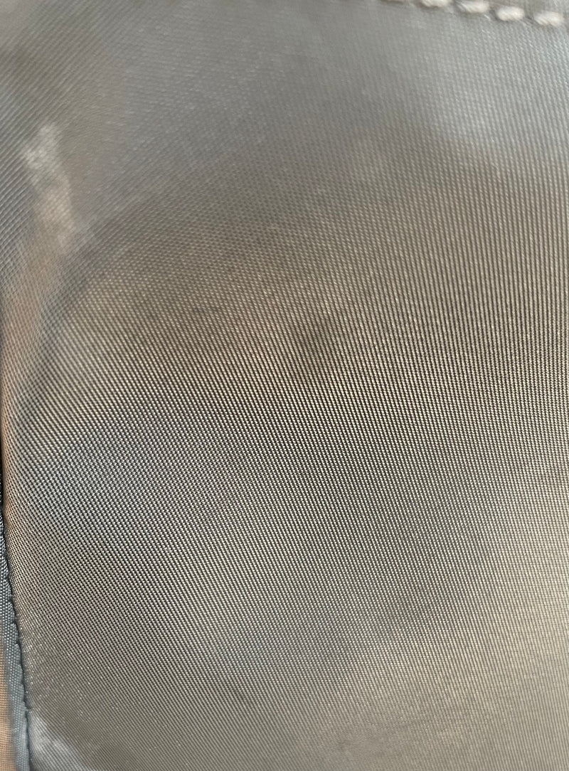 Cartera Gris