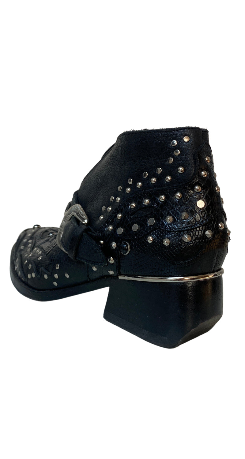 Botines Cuero Negro