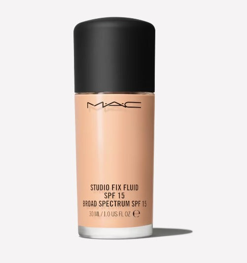 Base De Maquillaje Studio Fix Fluid SPF 15 NW 22