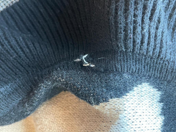 Sweater Kisses