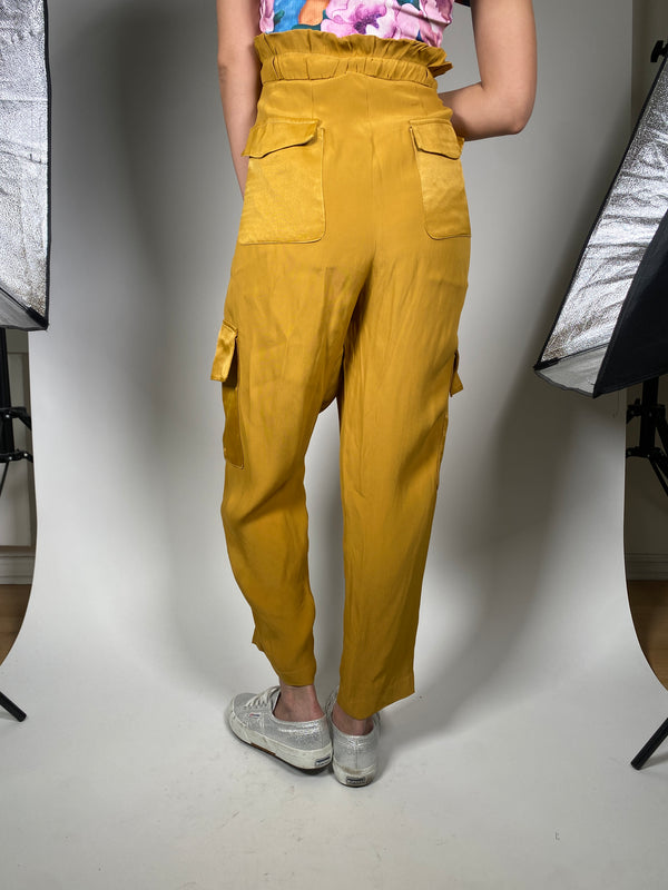 Pantalón De Tela Amarillo