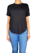 Polera Negra Manga Corta