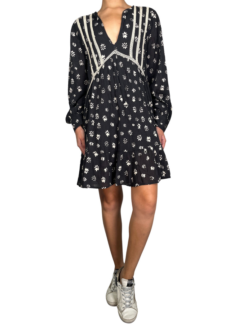 Vestido Negro Flores Blancas