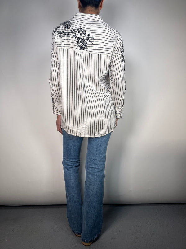 Blusa Kapeli