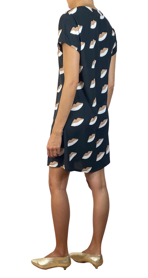 Vestido Negro Besos