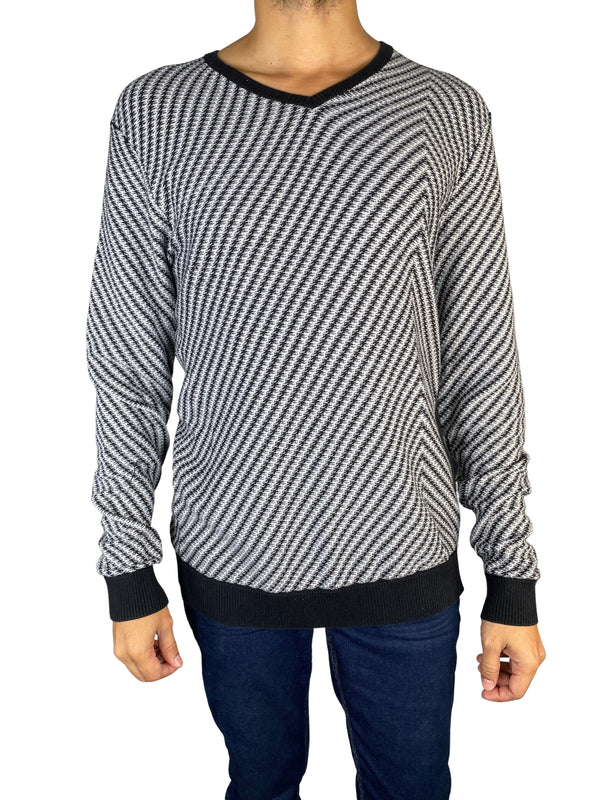 Sweater Blanco y Negro