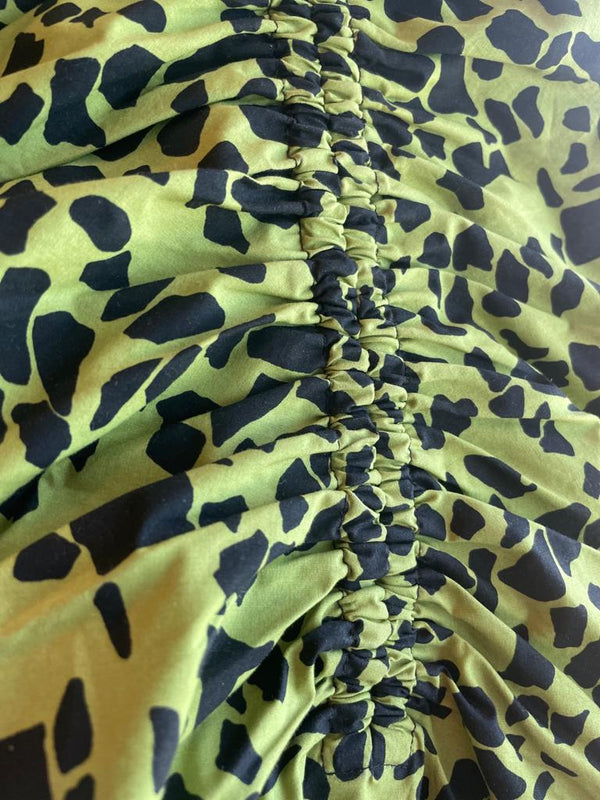 Vestido Fruncido Asimetrico