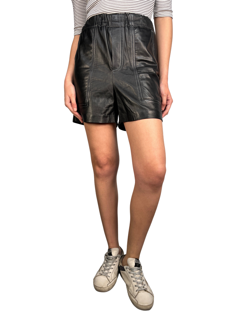 Short Negro Cuero