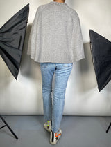 Sweater Gris Aplicaciones