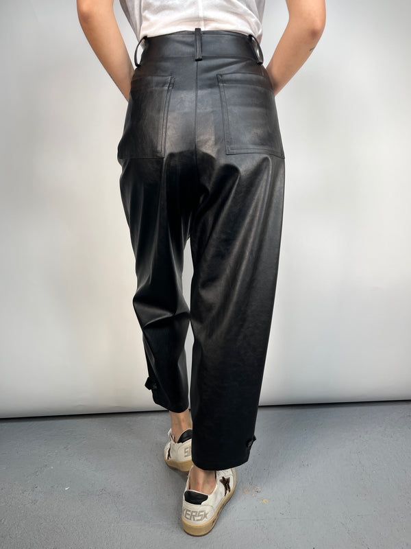 Pantalón Cuero Vegano