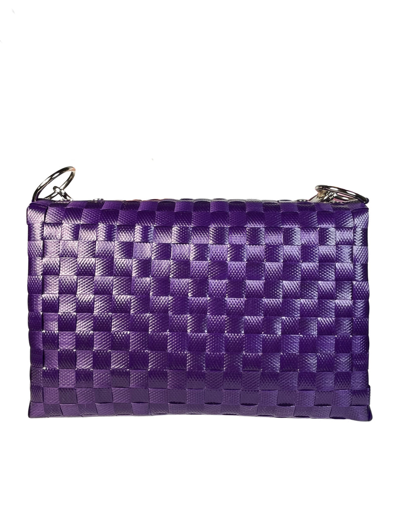 Cartera Premonition