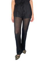 Pantalón Plisado Traslúcido