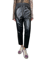 Pantalón Cuero