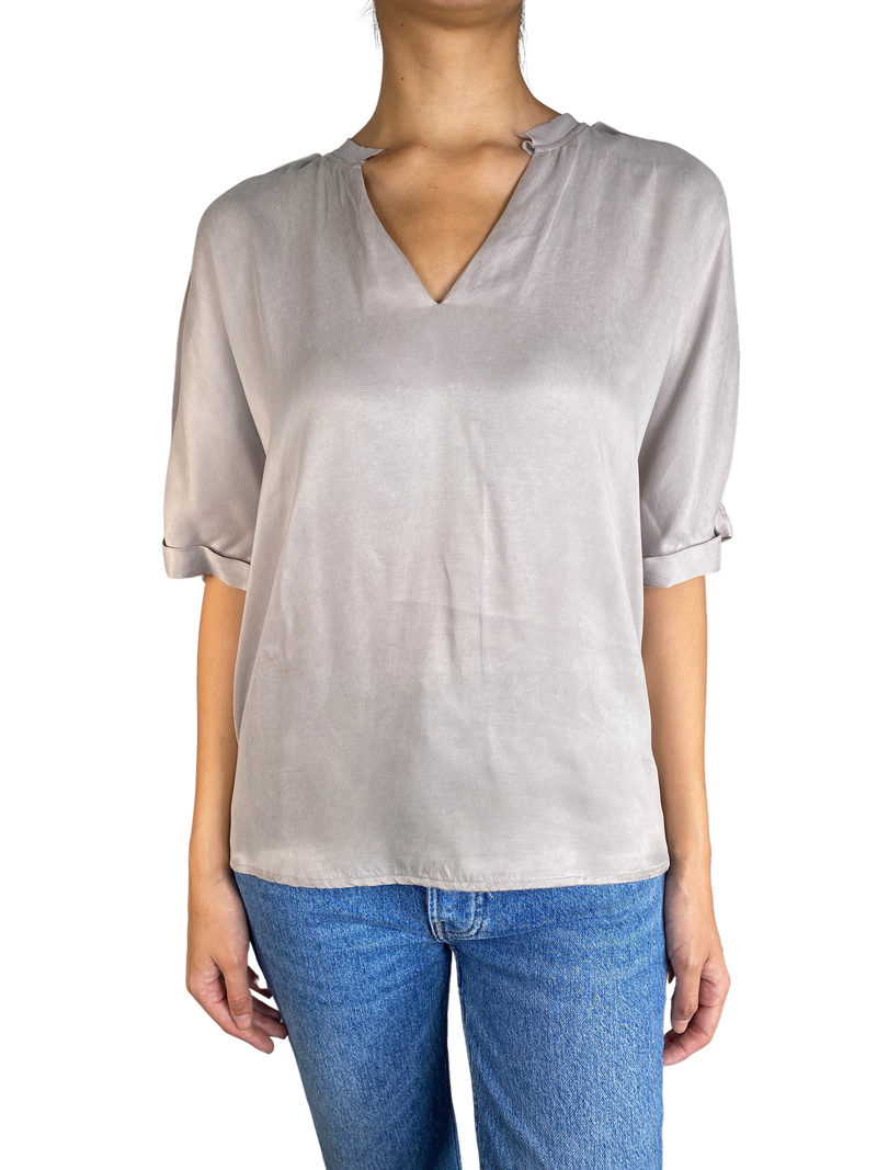 Blusa Cuello V Gris