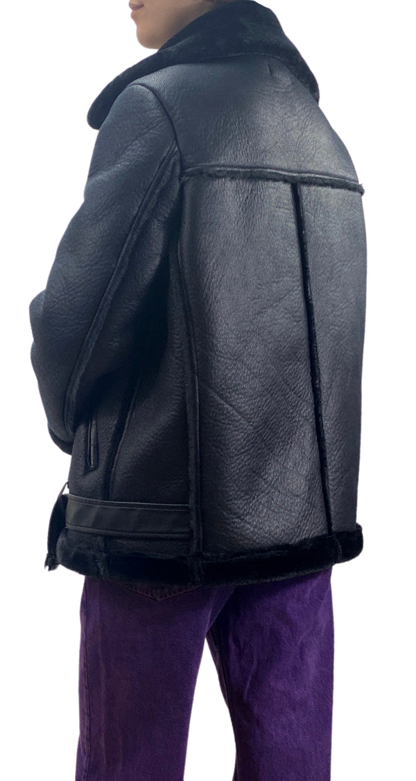 Chaqueta Negra Peludo