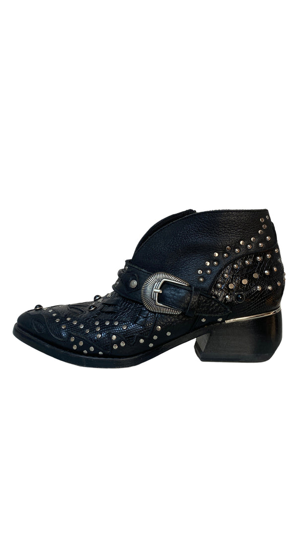 Botines Cuero Negro