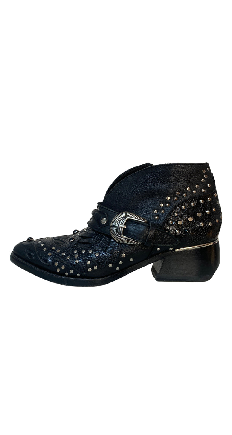 Botines Cuero Negro
