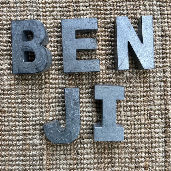 Letras Aluminio B - E - N - J - I