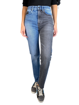 Jeans Gris y Denim