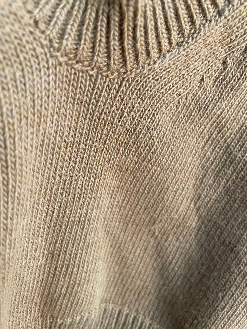 Sweater Sin Mangas Café