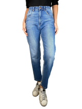 Jeans Tiro Alto