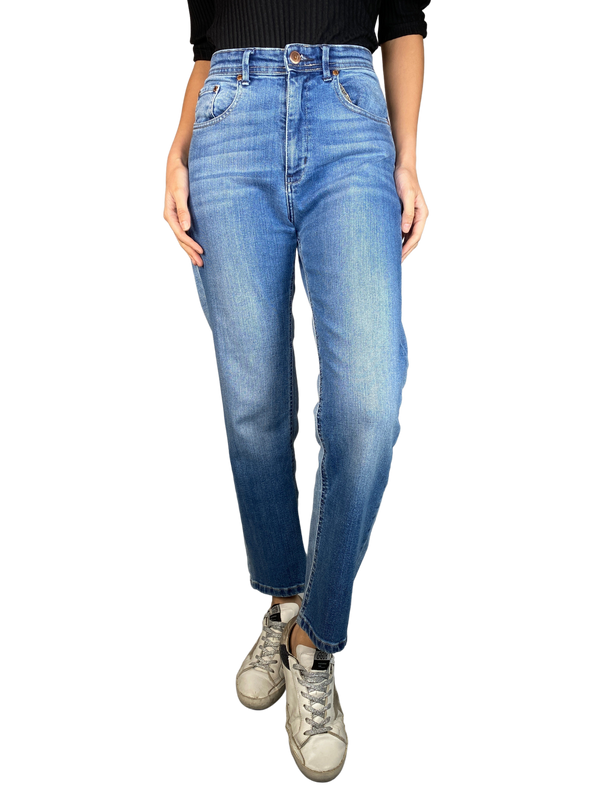 Jeans Tiro Alto