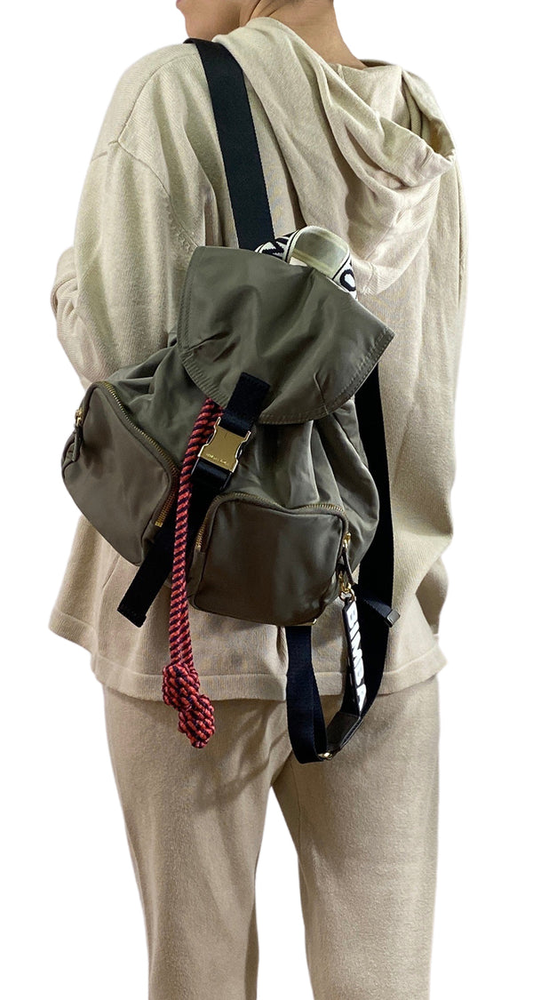 Mochila Gris