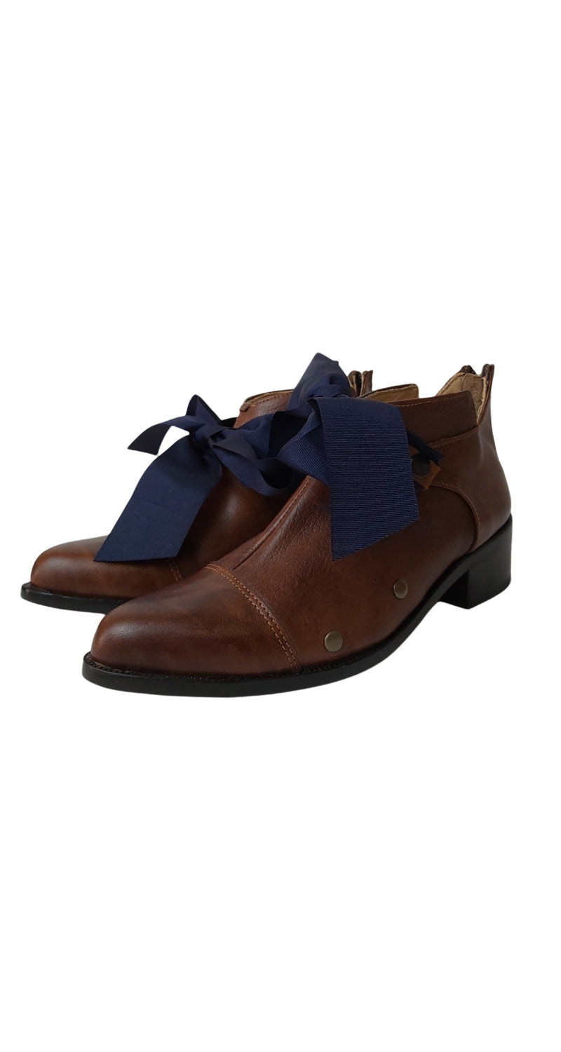 Botines Cuero Lazo